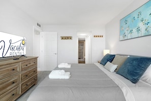 2 bedrooms, desk, iron/ironing board, free WiFi - Oceanfront 2BD/2BA w/Parking, Wi-Fi, Work Space, Beach Access & Community Pool (St. Augustine)