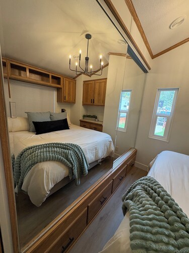 Cozy Cascade Cottage