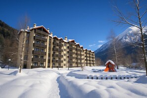 Property Building - Grand Roc B118 260m from Slopes, View, Parking & WiFi, Argentière (Chamonix), France (Argentière (Chamonix))