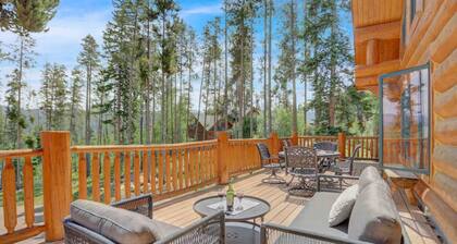 The Grand Timberglass Lodge | Tipi | Hot Tub