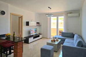 TV - Sea View Holiday Apartment 073, Durres, Albania (Durres)