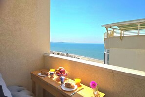 Outdoor dining - Sea View Holiday Apartment 073, Durres, Albania (Durres)