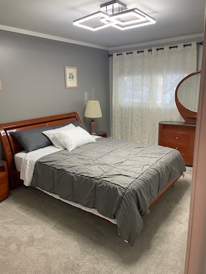 3 Schlafzimmer, Bügeleisen/Bügelbrett, WLAN, Bettwäsche