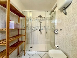 Bathroom - "Vintage Green House" (Bari Sardo)