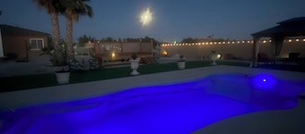 Gated Desert Retreat • Saltwater Pool & Hot Tub • 5 Min to Hospitals & Shopping