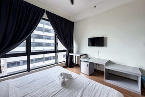 Apartment (2 Bedrooms) | Interior - Modern Family Duplex for 6, Near Jonker St (Malacca City)