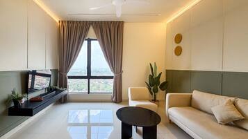 Apartment (2 Bedrooms) | Front of property