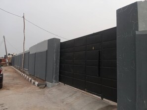 Property grounds - Kbazzapartments (Ibadan)