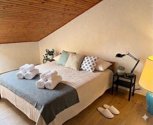 Independent villa with A/C | V05