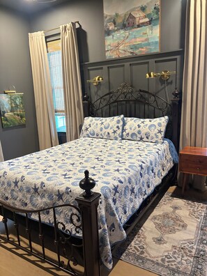 Room - Perfect 2-bedroom cottage with AC in beautiful Lake Guntersville (Guntersville)