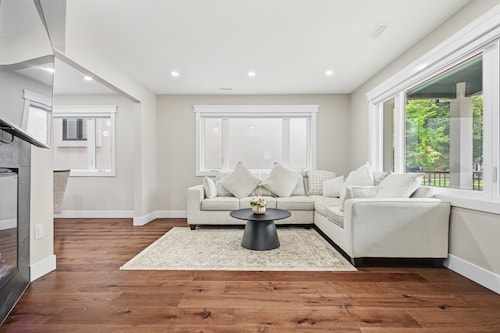 New 4BR Windsor Home w/ Main-Floor Ensuite & Free Parking