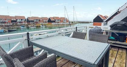 2 bedroom awesome apartment in Borre