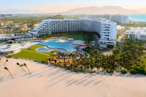 Front of property - Lugano Resort & Spa-Ultra All Inclusive (Cam Ranh)