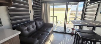 Hot Springs Tinyhouse-Near Death Valley