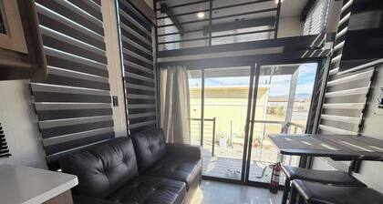 Hot Springs Tinyhouse-Near Death Valley