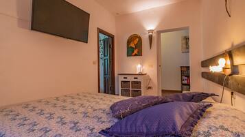 6 bedrooms, WiFi