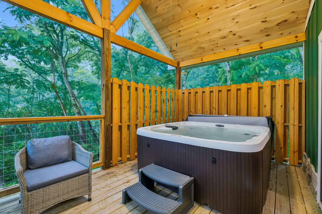 Indoor spa tub
