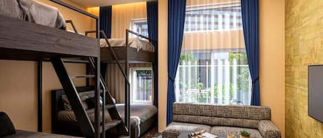 Chambre quadruple, non-fumeur (Moderate 4 Beds - Bunk Style) | Accès au Wi-Fi (inclus), literie fournie