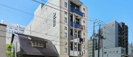 施設の正面