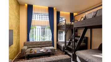 Executive Connecting 8 Beds - Bunk Style, Non Smoking