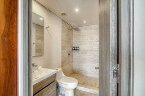 Hair dryer, towels - Casa Grace a pasos de Polanco y Reforma. (Ciudad de México)