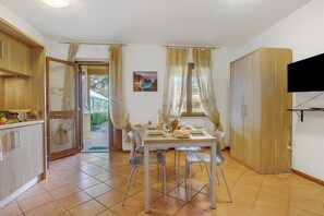 Dining - Residence La Perla - Apt 18 (Monte Isola)