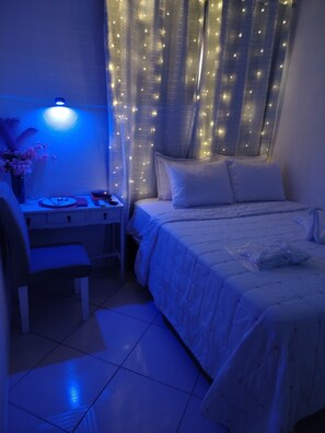 1 chambre, fer et planche à repasser, Wi-Fi, draps fournis
