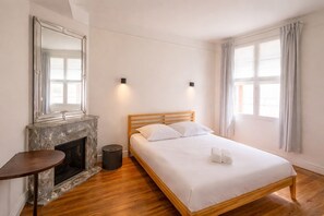 2 bedrooms, desk, iron/ironing board, free WiFi - Cœur historique de Loches – Tour Saint-Antoine (Loches)