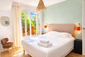 3 bedrooms, desk, iron/ironing board, Internet - The enchanted shores (Loches)