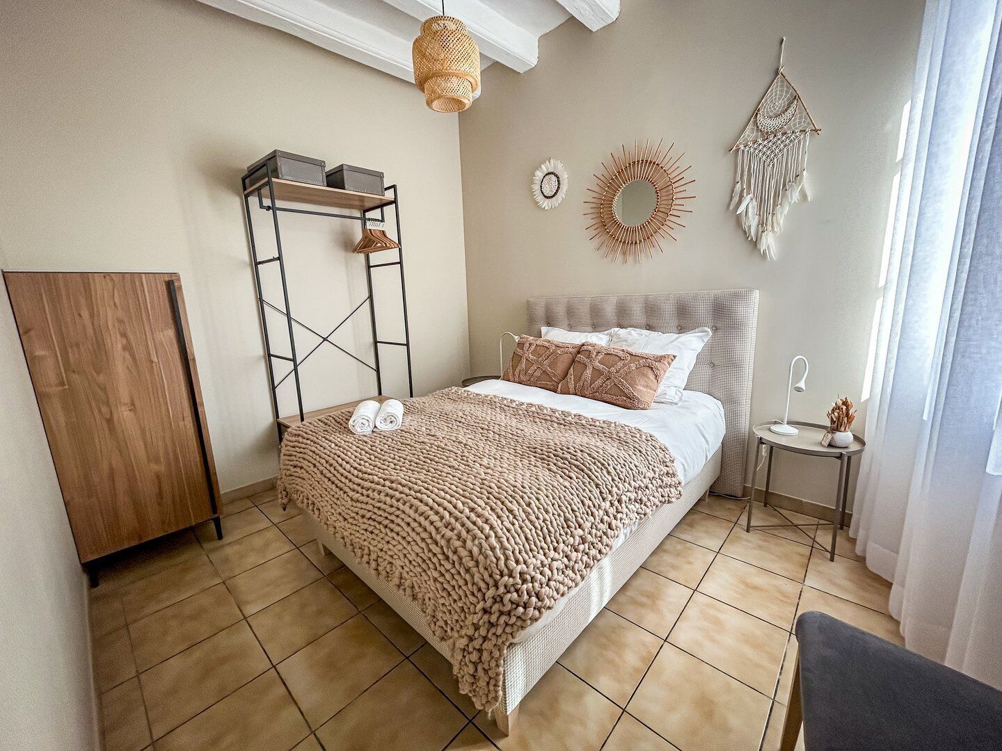 2 chambres, fer et planche à repasser, accès Internet, draps fournis