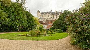 Enceinte de lâhĂ©bergement