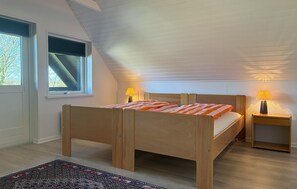 3 camere, culla da viaggio, Wi-Fi gratuito