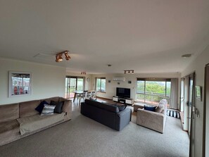 TV - Far Horizons 13 Trigg St Port Elliot Coastal Views (Port Elliot)