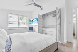 3 slaapkamers, een strijkplank/strijkijzer, wifi, beddengoed