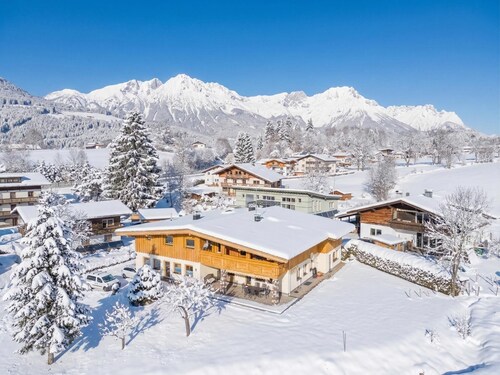 Cozy vacation apartment with mountain panorama