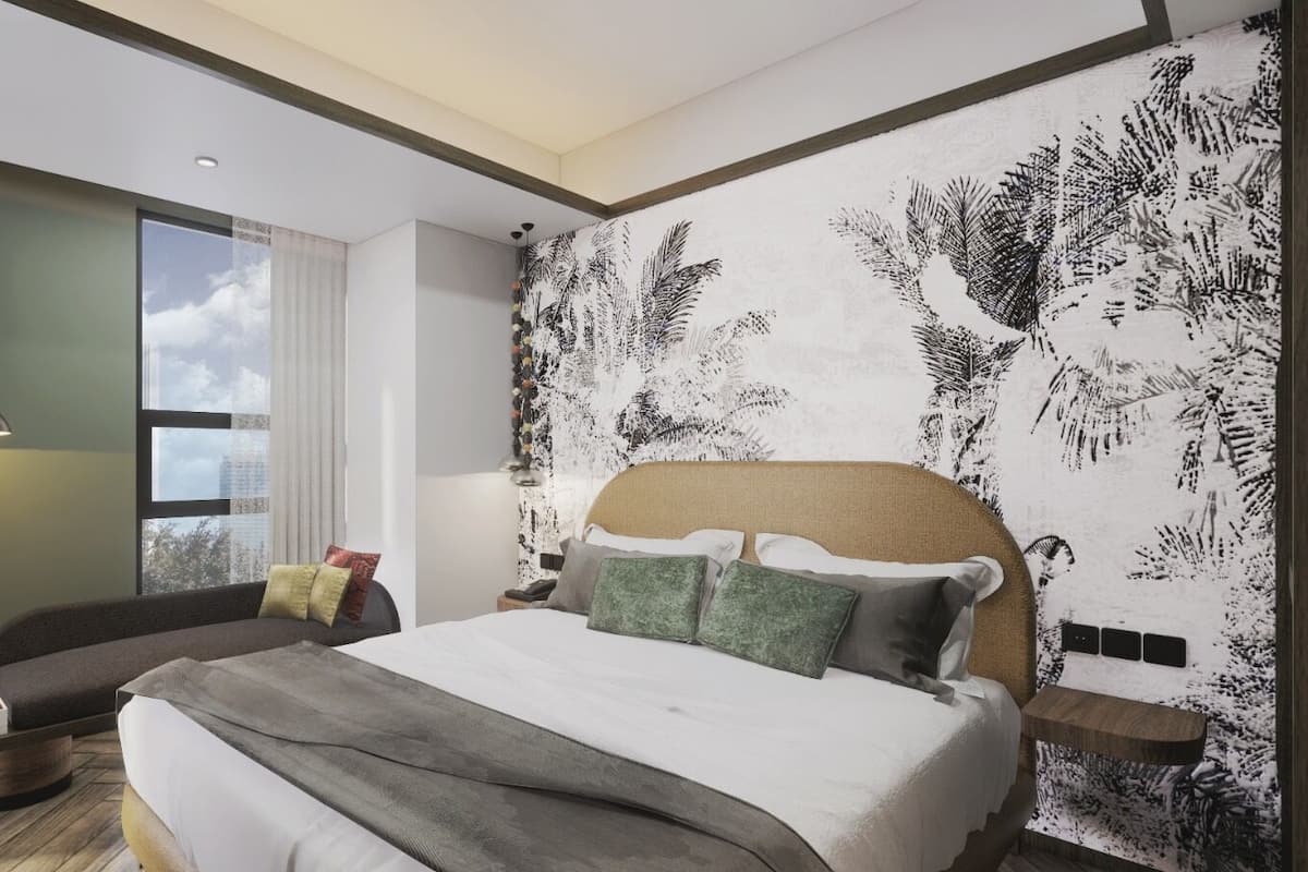 Suite | Minibar, free WiFi, bed sheets, wheelchair access