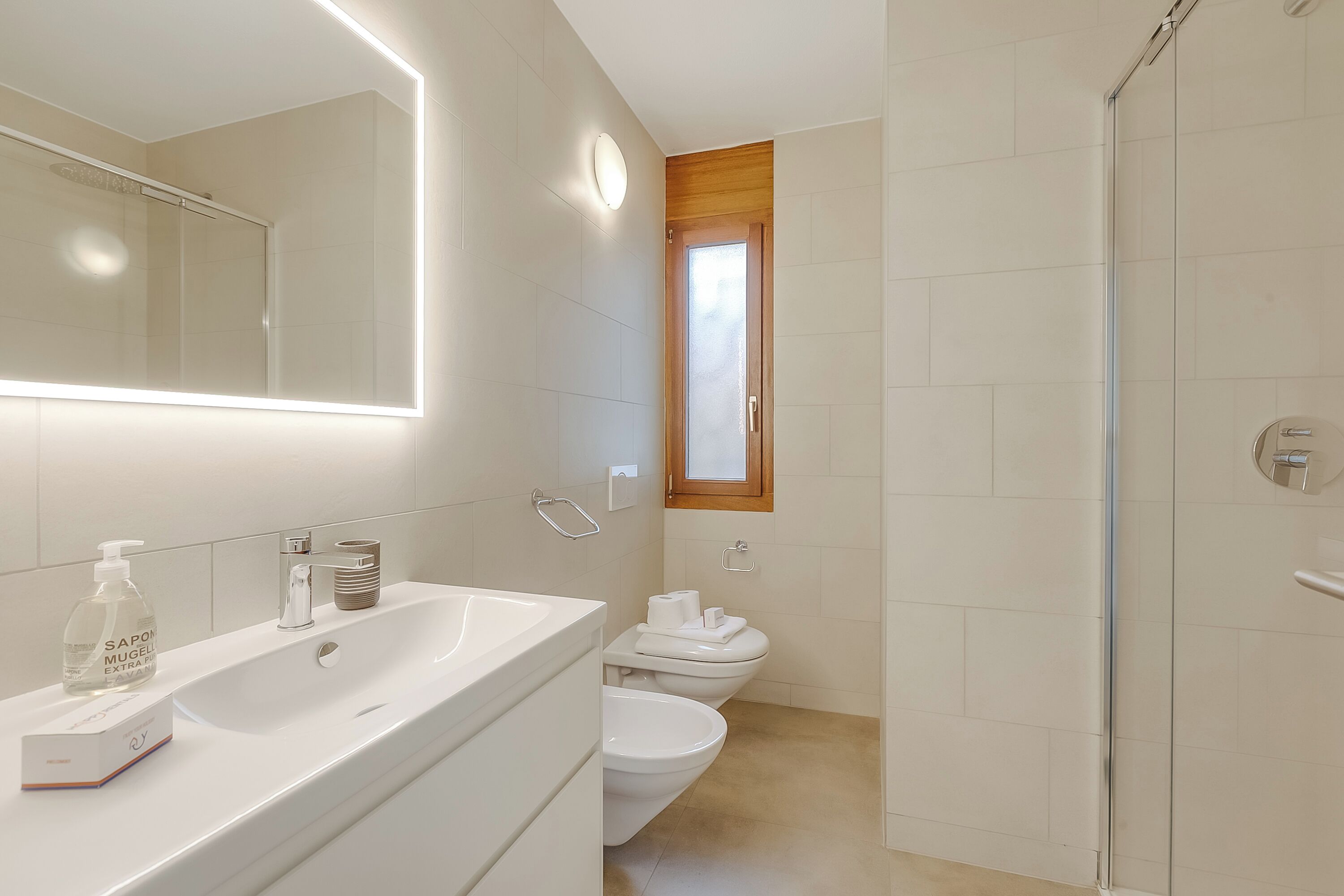 Căn hộ Tiêu chuẩn, 1 phòng ngủ, lò vi sóng (Casa Di Bea) | Phòng tắm