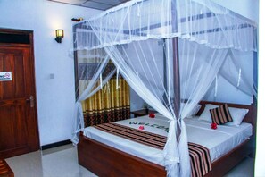 Habitación doble económica, vista al jardín