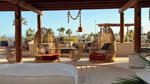 Terrace/patio - 3BR Pool & Private Terrace with Jacuzzi in Casa Nima (San José del Cabo)