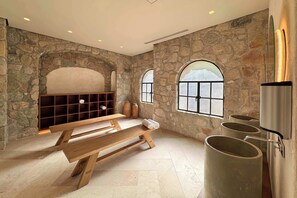 Interior - 3BR Pool & Private Terrace with Jacuzzi in Casa Nima (San José del Cabo)