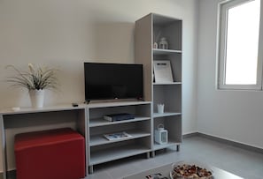 One Bedroom Apartment with Twin Bed & City View | 住宿内部