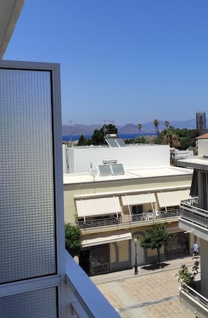 One Bedroom Apartment with Twin Bed & City View | 住宿场地