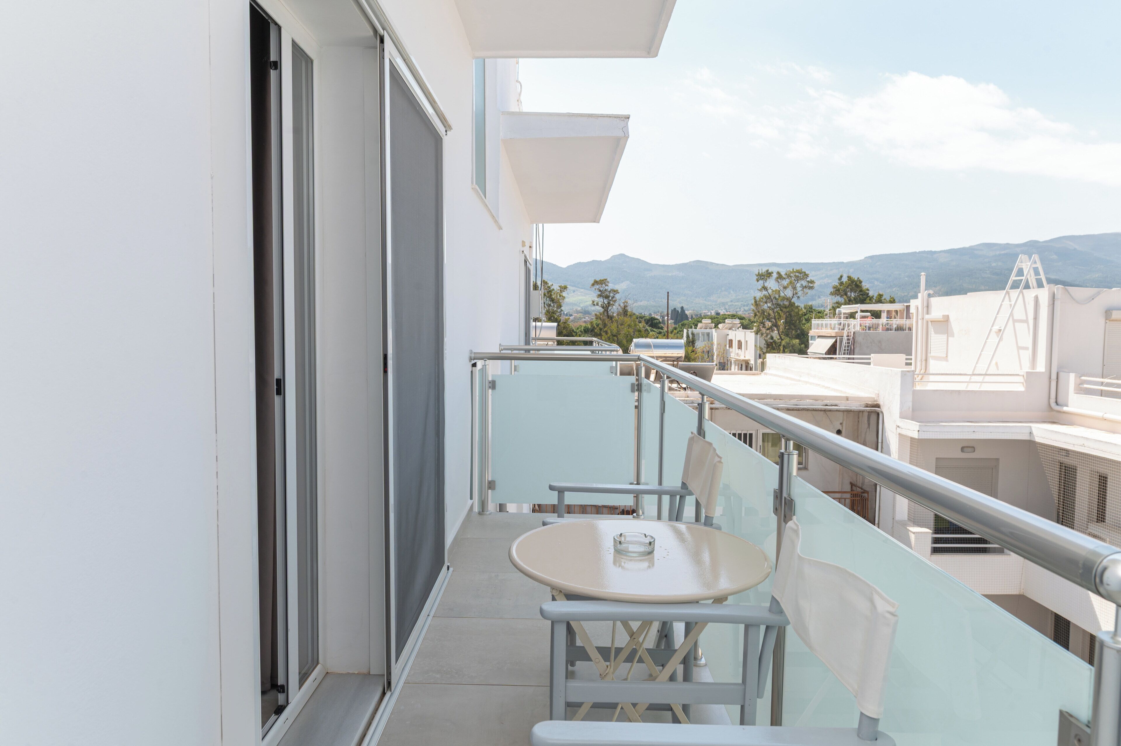 Studio Familial | Vue depuis le balcon