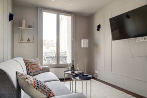 TV - TheBlueStay 254 - Cozy apartment - Paris 12th (Paris)