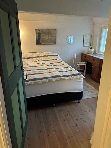Peace and nature in a historic holiday home