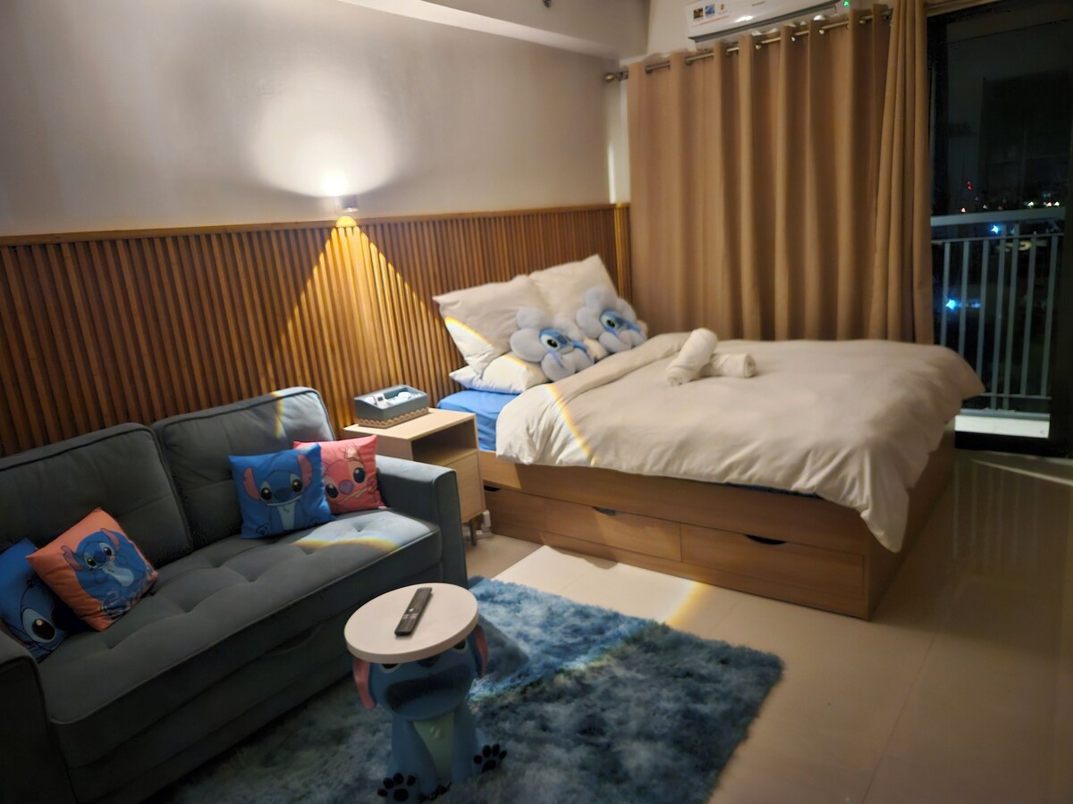 Host profile image