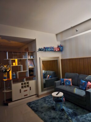 Interior - Fabulous view studio suite with terrace in Stitch Style Condotel Iloilo City (Iloilo City)
