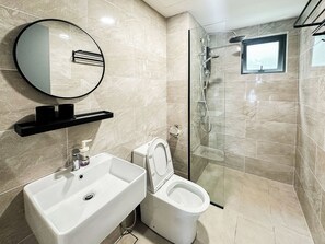 Condo, 4 Bedrooms, Balcony, City View | Bathroom - M Arisa Sentul by Airhost (Kuala Lumpur)