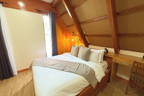 Villa supérieure | Bureau, espace de travail pour ordinateurs portables