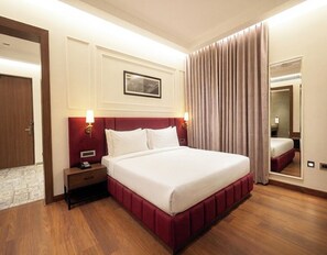 Premium Room | In-room safe, desk, laptop workspace, blackout drapes - Saltstayz Autograph - Rishikesh Near Triveni Ghat (Rishikesh)